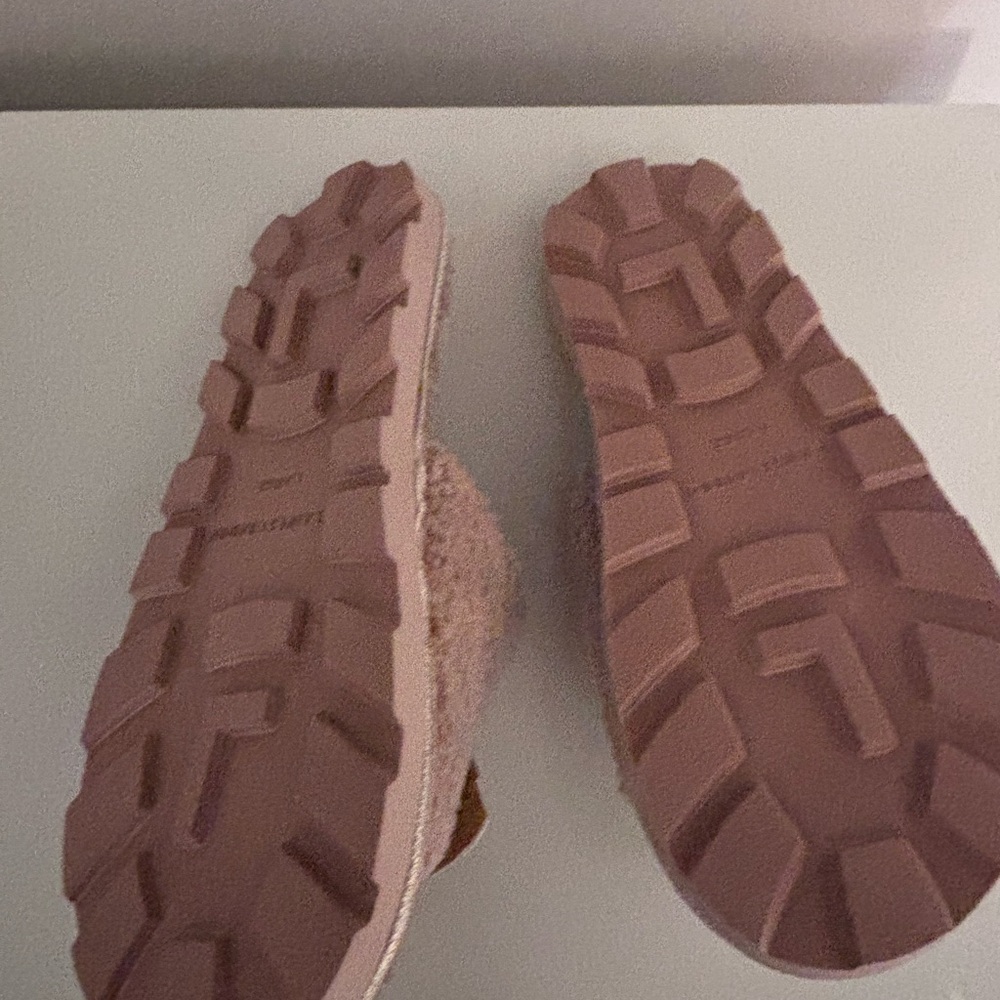 Brown Slippers with Embellishments - Picture 3 of 8